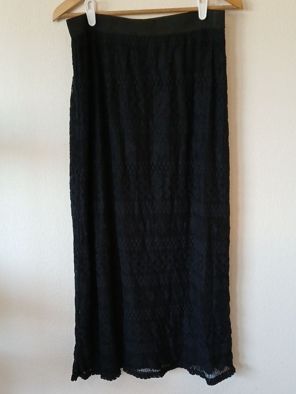 Miss Pinky Black Lace Crochet Overlay Pull On Midi Skirt